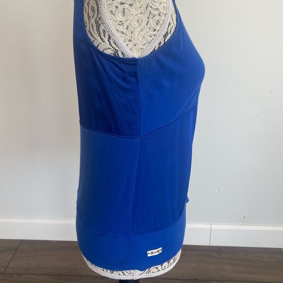 Paneled tank top with cinched bottom - Picture 3 of 3